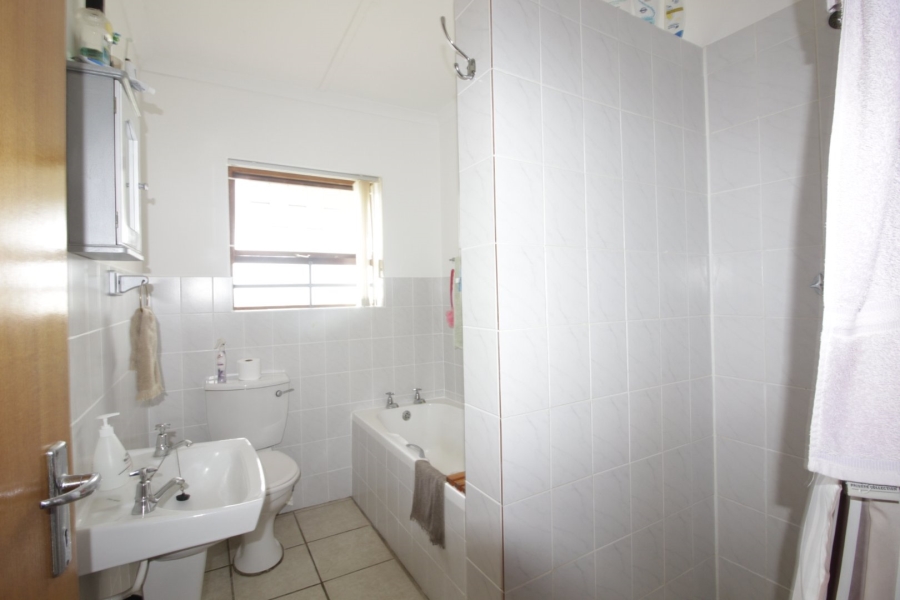 3 Bedroom Property for Sale in Noorsekloof Eastern Cape
